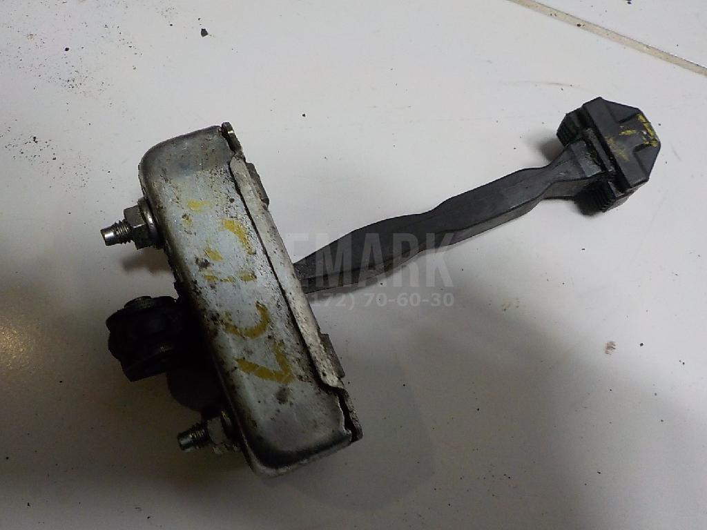 Ограничитель двери 6863060120 Toyota