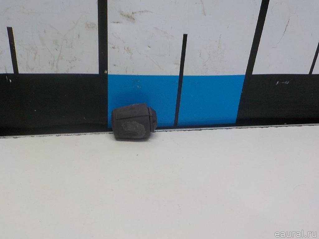 Отбойник капота