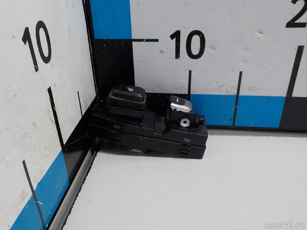 Кнопка стеклоподъемника
