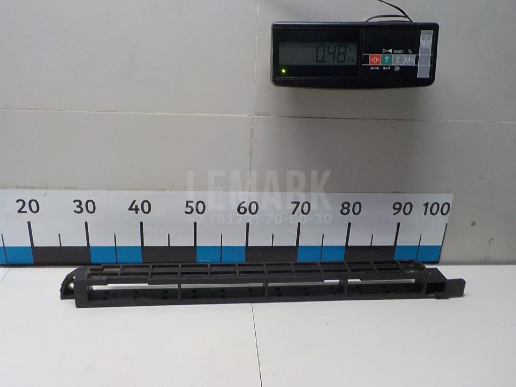 Кронштейн радиатора 1659330050 Toyota