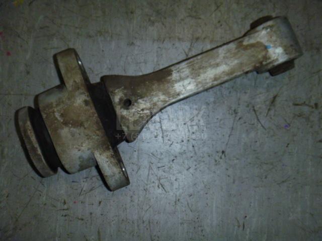 Опора двигателя задняя 219502S000 Hyundai-Kia