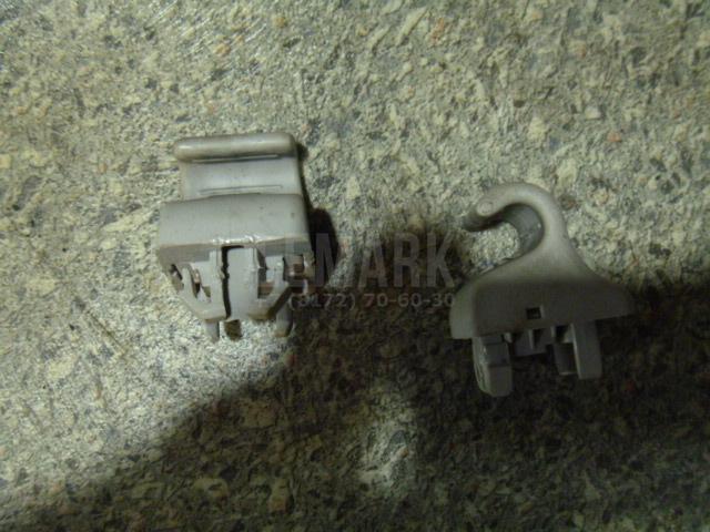 Крючок солнцезащитного козырька 852353W000ED Hyundai-Kia