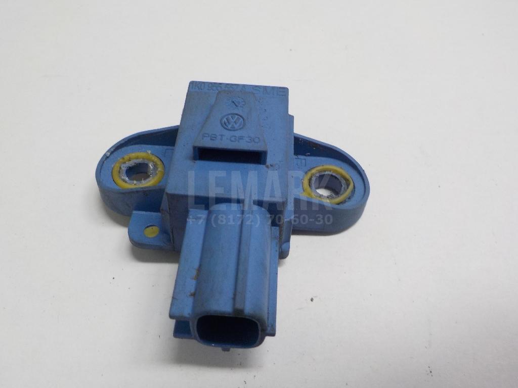 Датчик AIR BAG 1K0955557A VAG