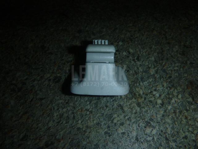 Крючок солнцезащитного козырька 1K0857561B VAG