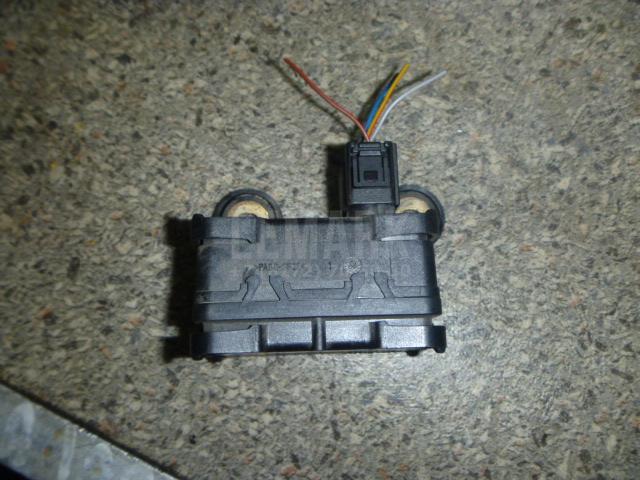 Датчик ускорения 8M513C187BA Ford