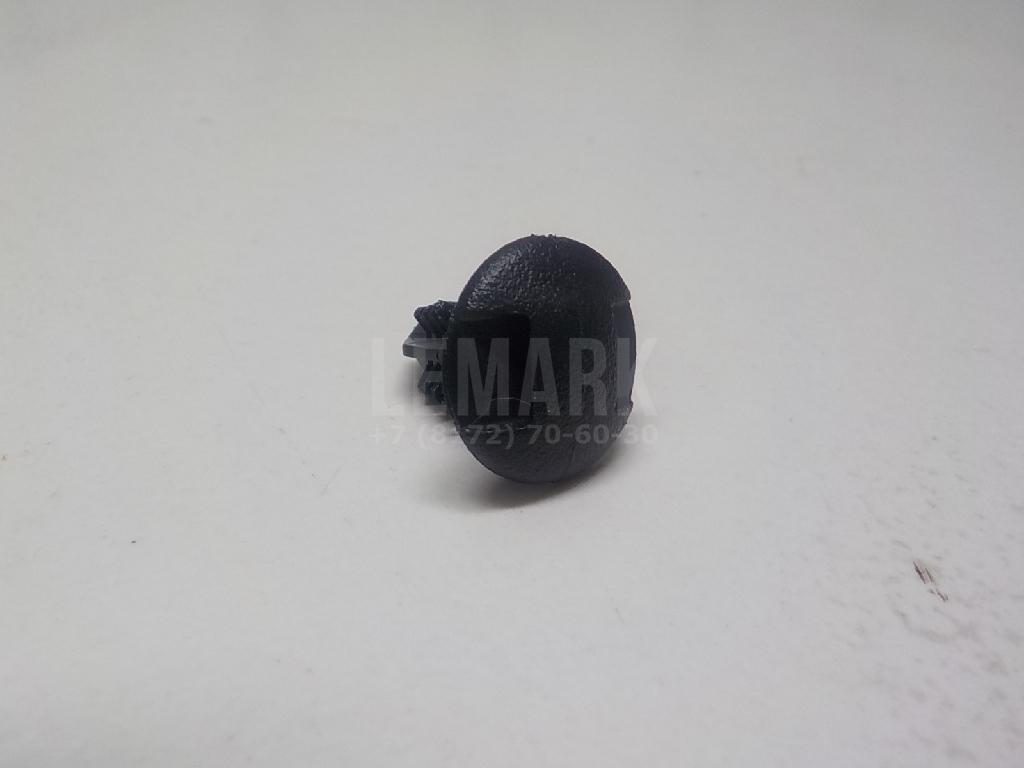 Крепеж (клоп) 9046708186C3 Toyota
