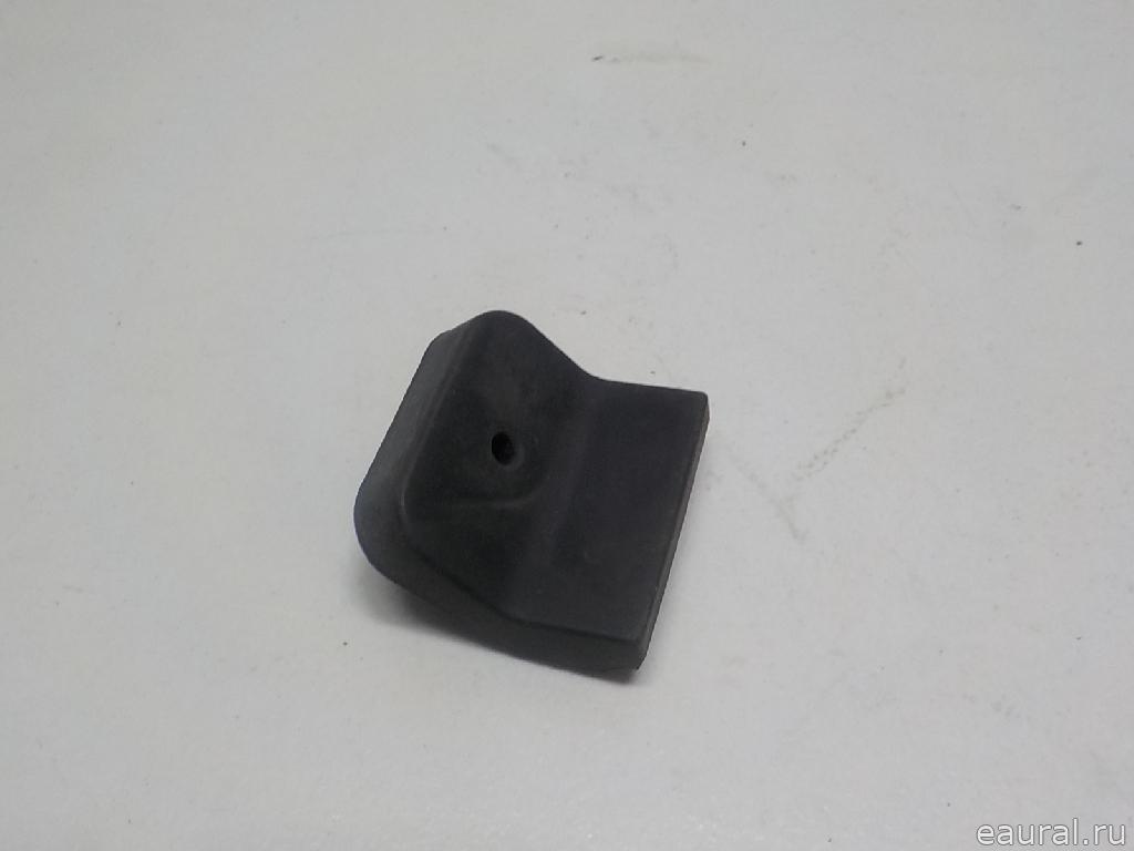 Отбойник капота