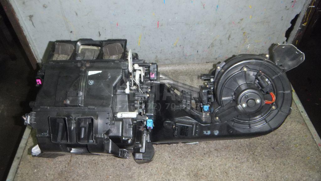 Корпус отопителя для  Cadillac Escalade II 2000-2006