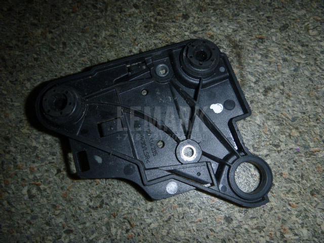 Кронштейн блока ABS (насос) 5Q0614235 VAG