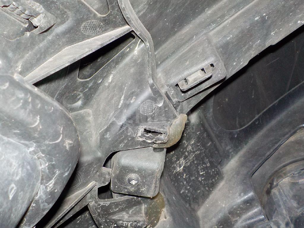 Бампер передний для  Ford Focus I 1998-2005
