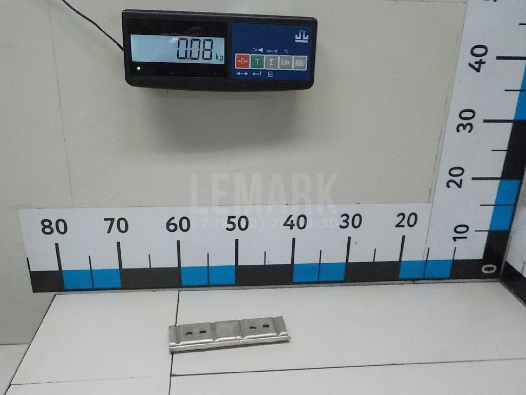 Крепление аккумулятора