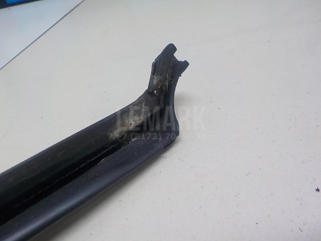 Уплотнитель стекла двери для  Audi A4 [B7] 2005-2007