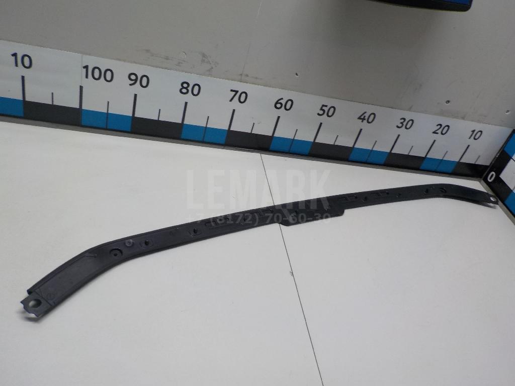 Уплотнитель капота для  BMW 7-serie G11/G12 2015-2022