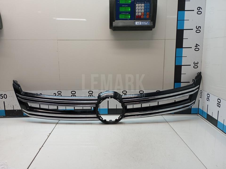 Решетка радиатора 5N0853651H9B9 VAG