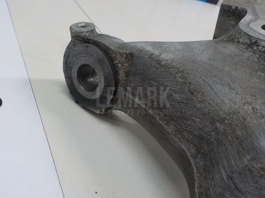 Кулак поворотный передний левый для  BMW X5 E70 2007-2013