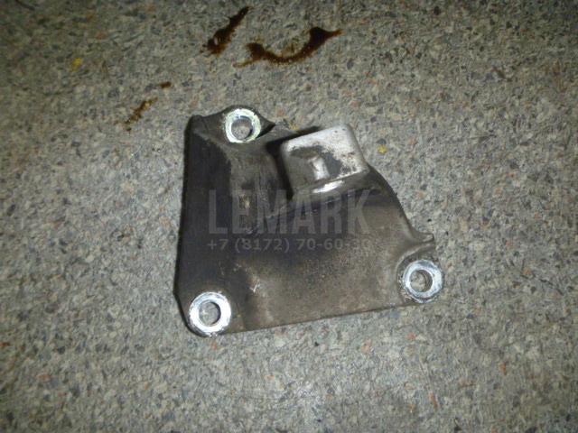 Кронштейн опоры двигателя для  BMW X5 E70 2007-2013