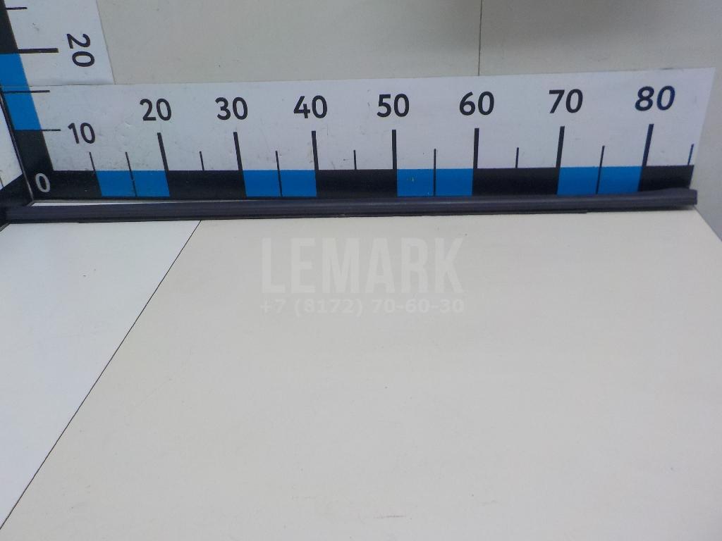 Накладка стекла заднего правого 13260070 GM