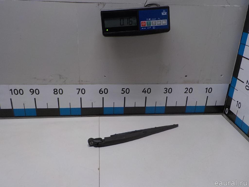Поводок стеклоочистителя заднего