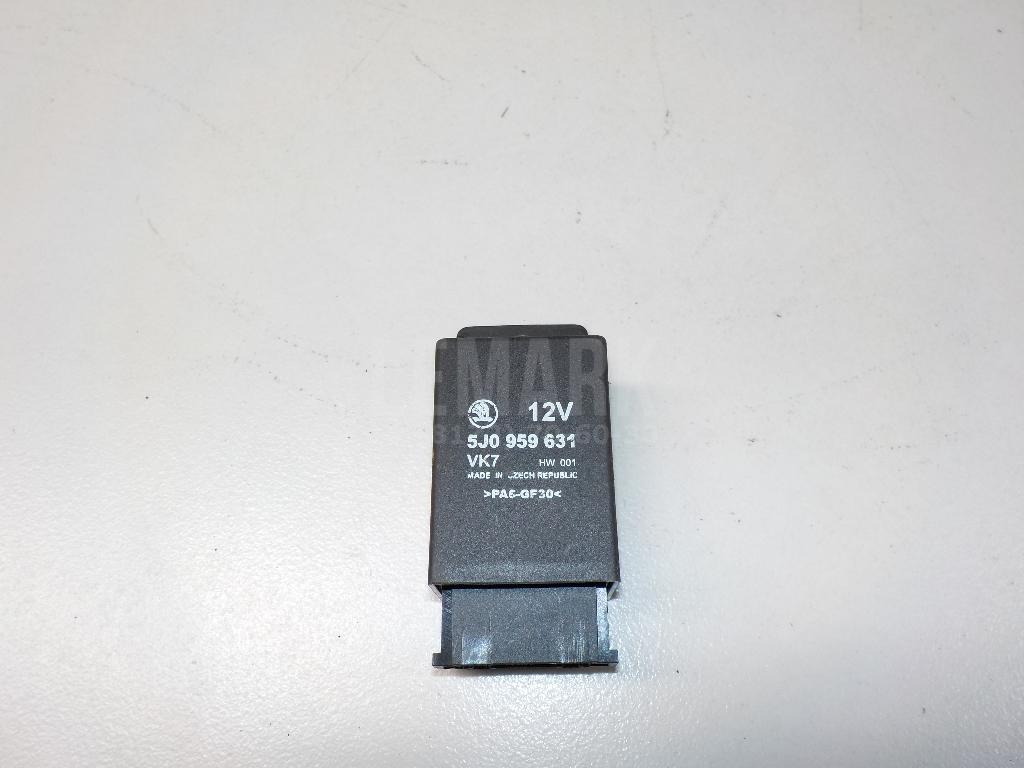 Блок электронный 5J0959631 VAG