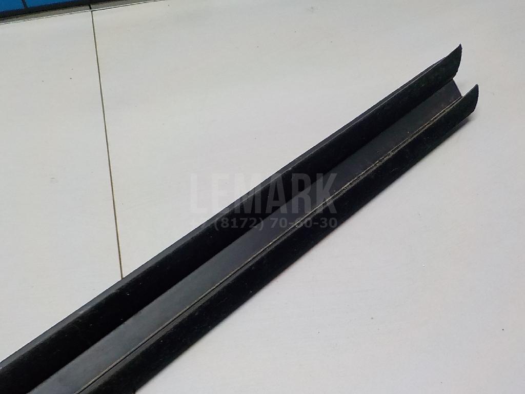 Накладка стекла переднего левого для  Audi 80/90 [B2] 0-1986