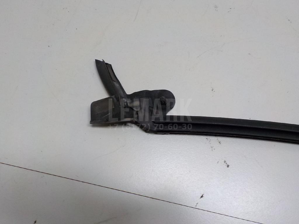 Уплотнитель стекла двери для  BMW Z4 E85/E86 2002-2008
