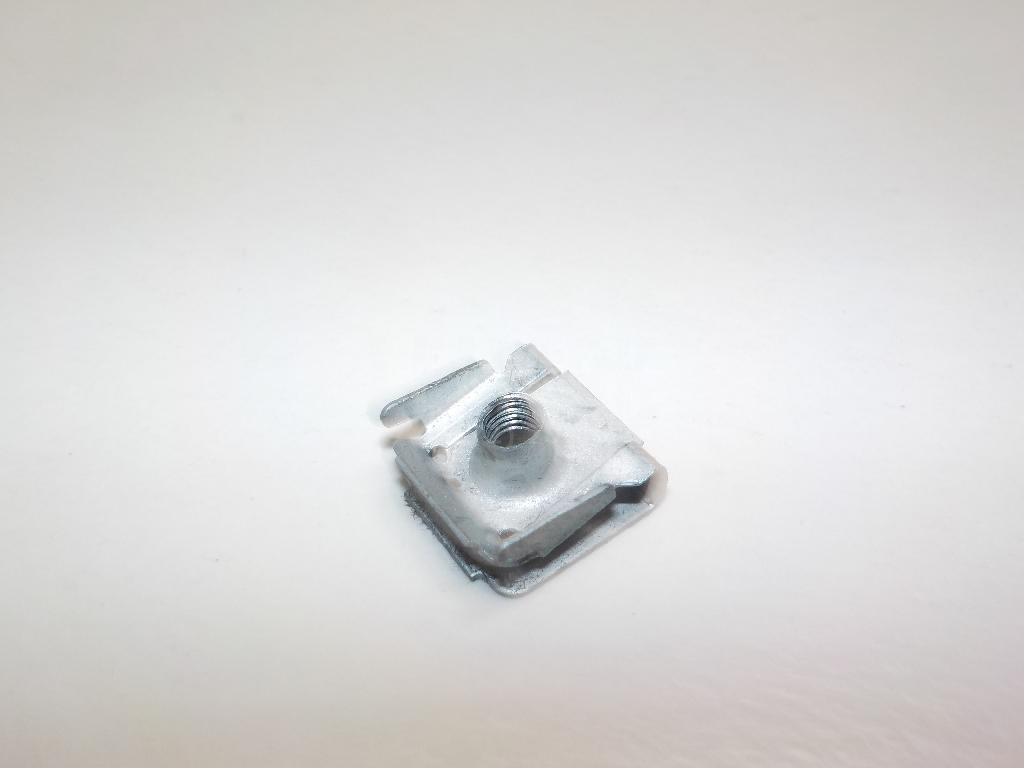 Скоба крепежная N91053201 VAG