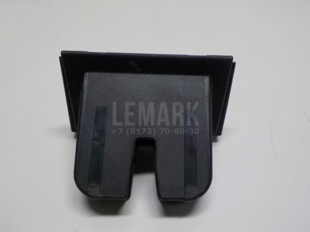 Кожух замка багажника 3T5827520A VAG