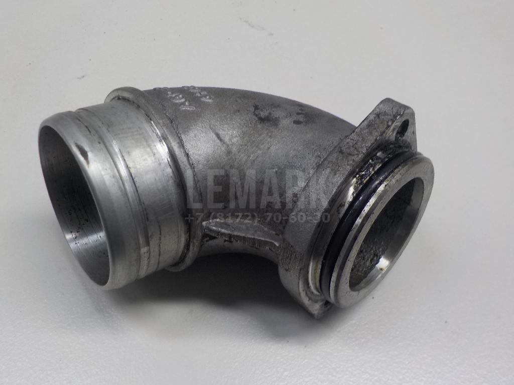 Патрубок 7H0129654C VAG