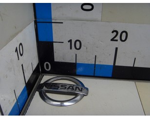 Эмблема на крышку багажника для Nissan Pathfinder (R51) 2005-2014 с разборки состояние хорошее