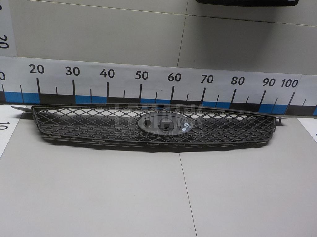 Решетка радиатора 1516620 Ford