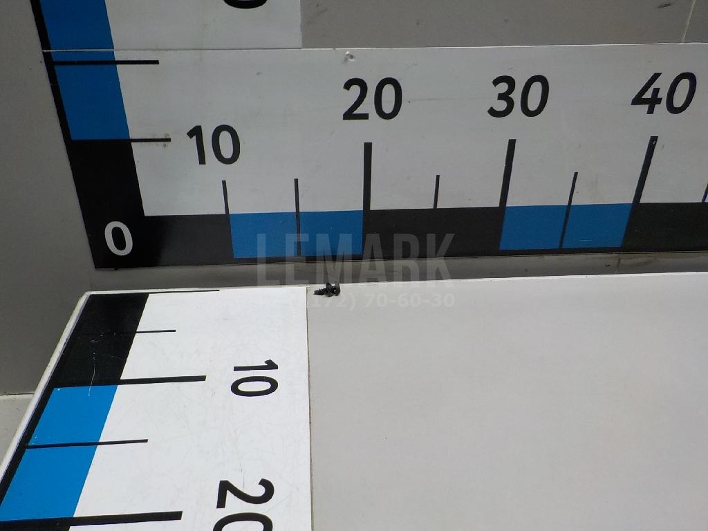 Винт 1490220 Ford