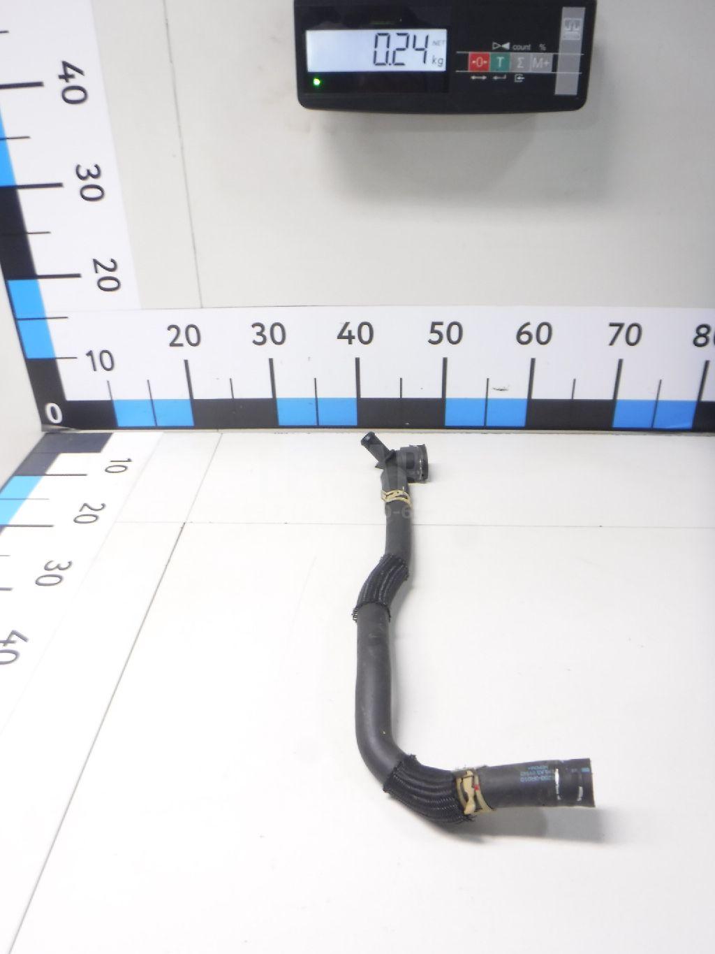 Патрубок 162600R010 Toyota