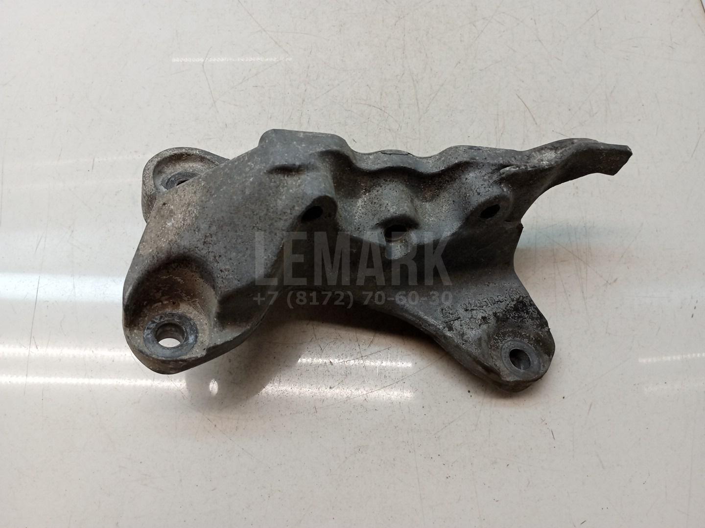 Кронштейн двигателя правый 13248510 GM