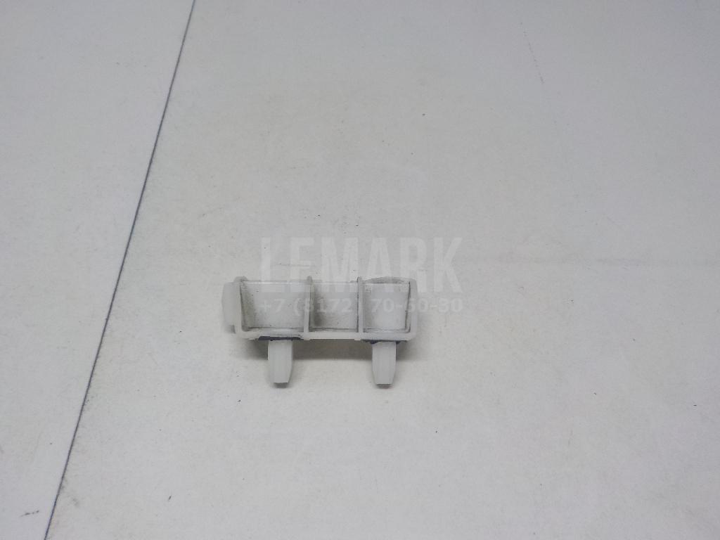 Кронштейн заднего бампера правый 85226JD00A Nissan