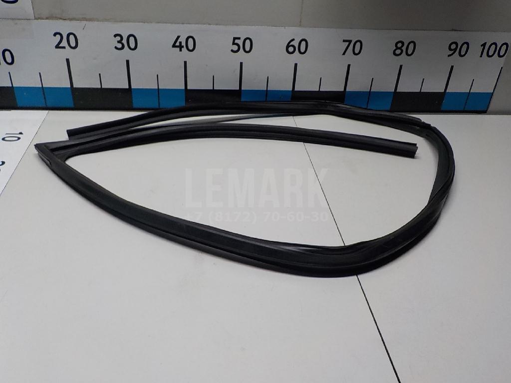 Уплотнитель стекла двери 80331HV00A Nissan