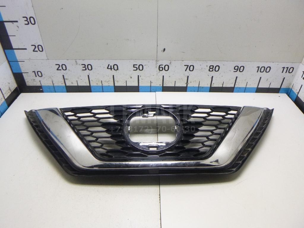 Решетка радиатора 62310HV32B Nissan
