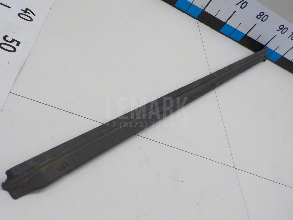 Молдинг передней левой двери для  BMW 1-serie E82/E88 2007-2013