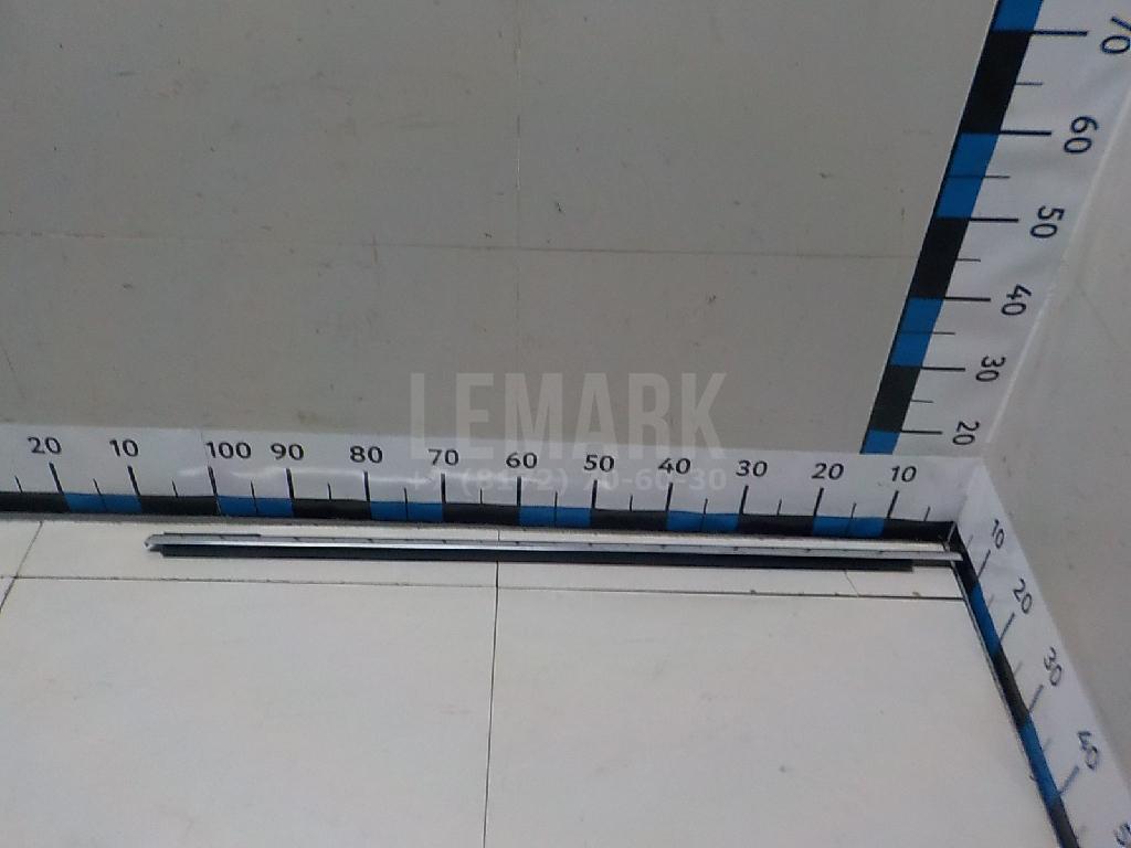 Накладка стекла переднего левого 1871580 Ford