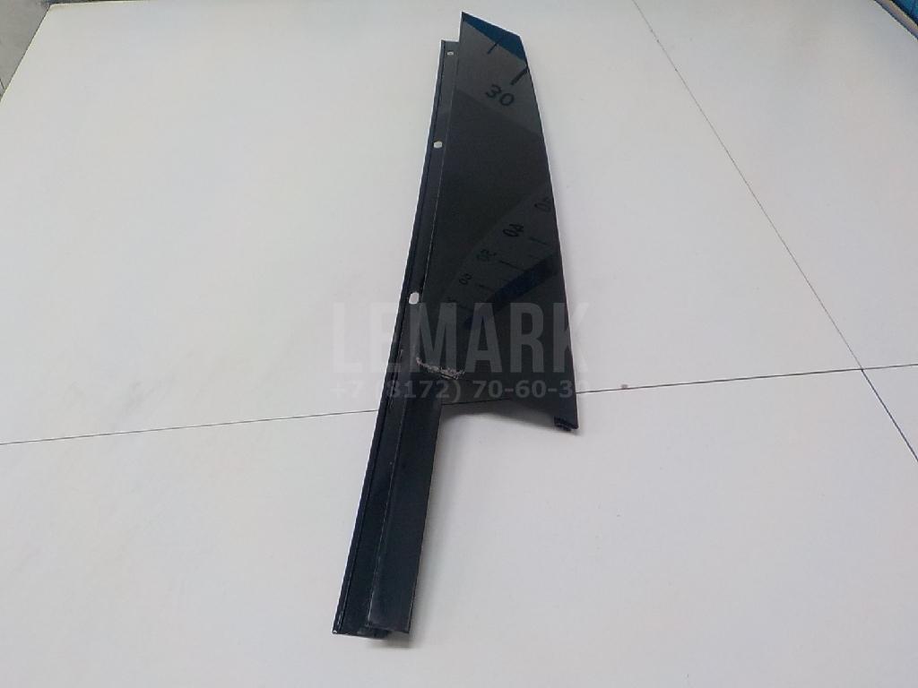 Накладка двери задней правой