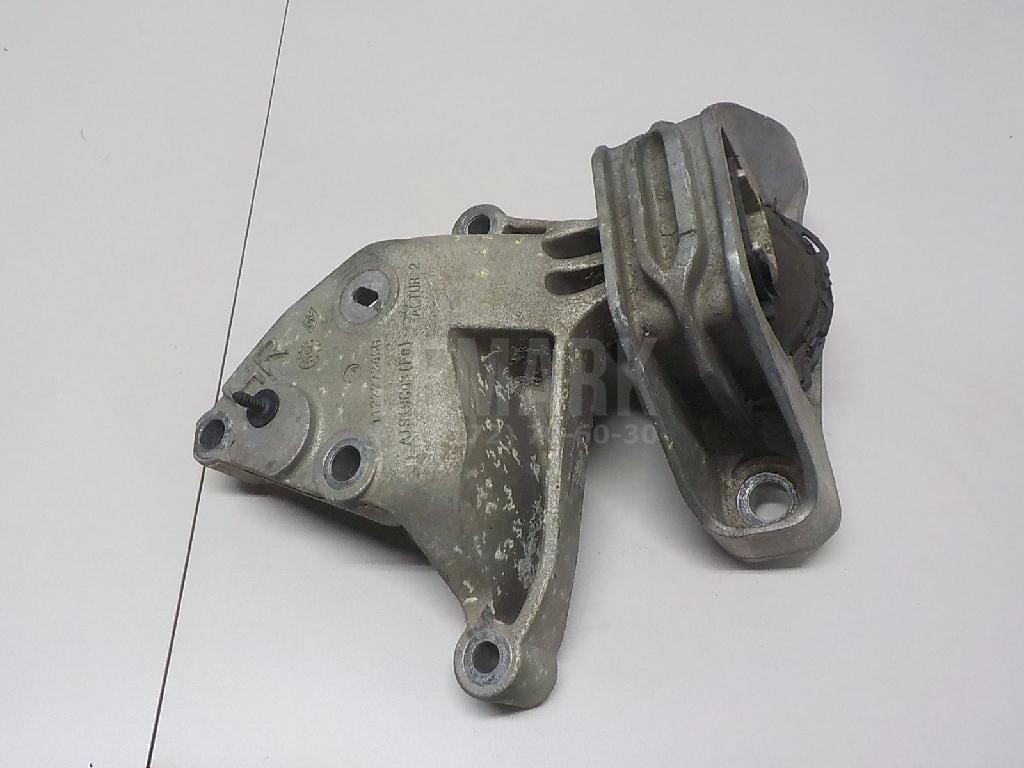 Опора двигателя правая 11210HV80A Nissan