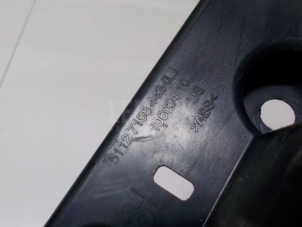 Кронштейн заднего бампера правый для  BMW 7-serie F01/F02 2008-2015