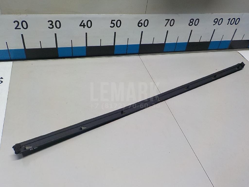 Уплотнитель (внутри) 6817142060 Toyota