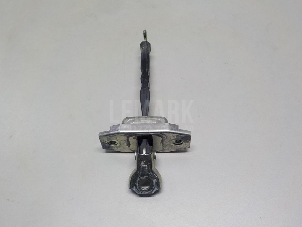 Ограничитель двери 6861042051 Toyota
