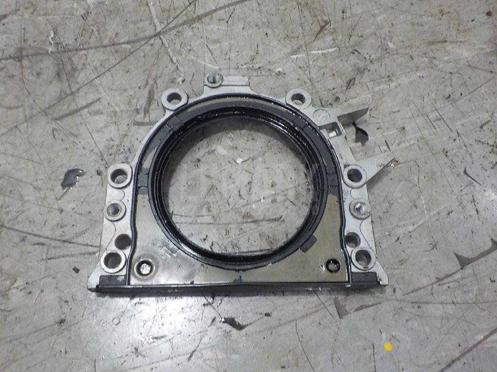 Крышка коленвала задняя 03L103171A VAG