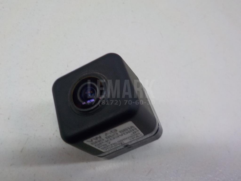 Камера заднего вида 5N0980551A VAG