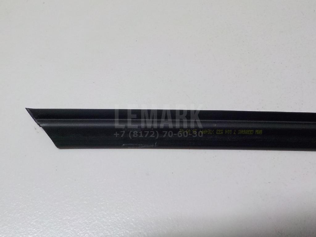 Накладка стекла заднего правого для  BMW 1-serie E82/E88 2007-2013