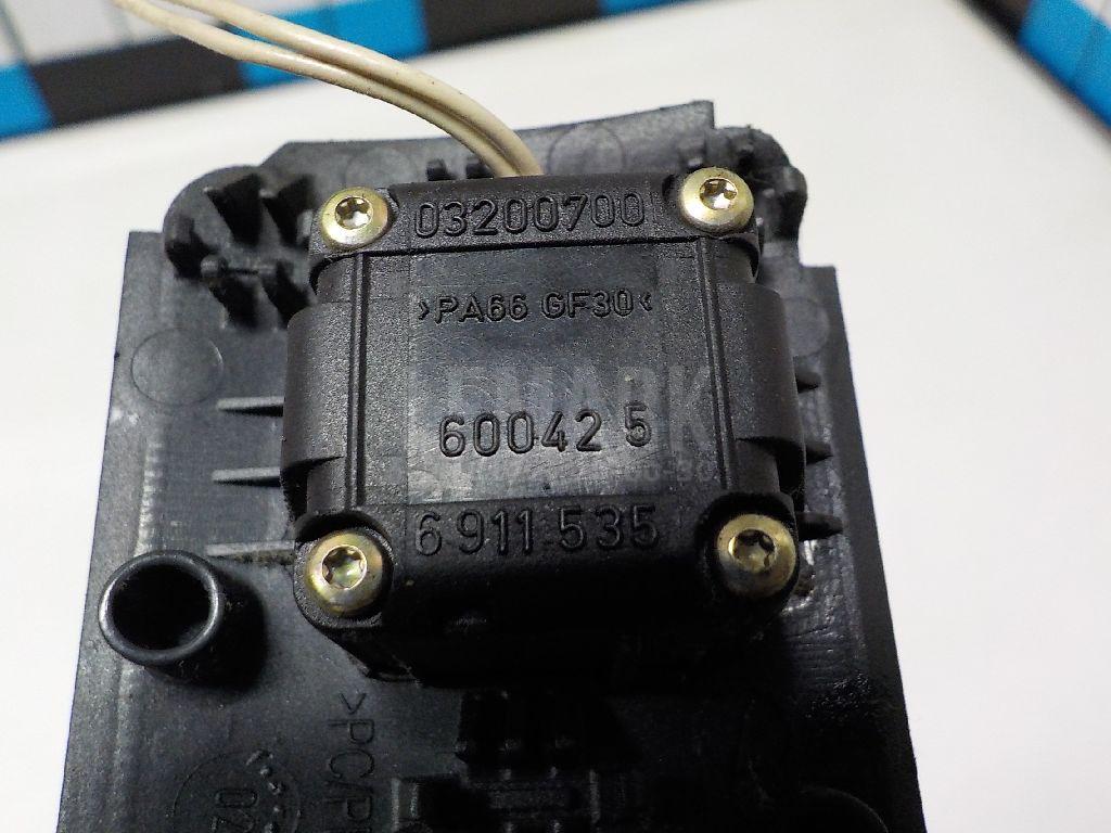 Кнопка многофункциональная для  Ford Escape EUR 2007-2009