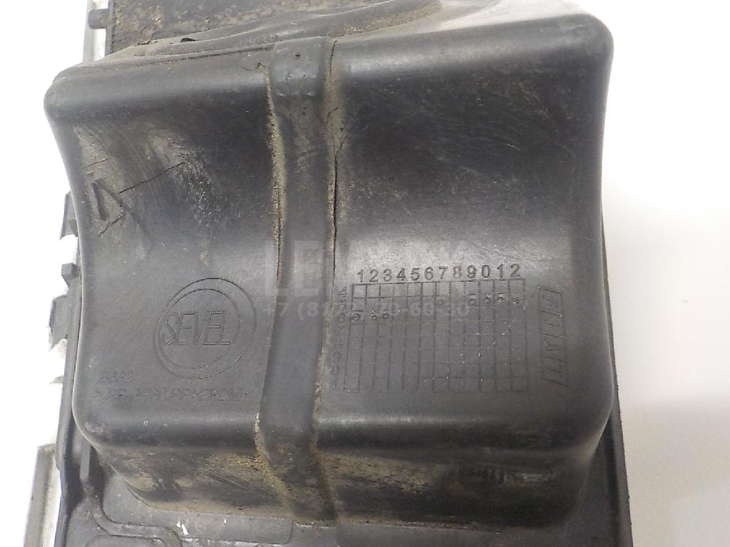 Лючок бензобака для  Citroen C4 Grand Picasso 2006-2014