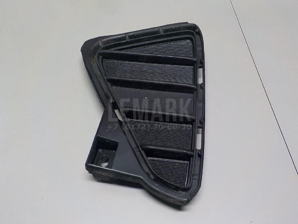 Решетка в бампер левая 5204042040 Toyota
