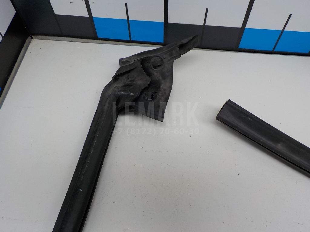 Уплотнитель стекла двери для  BMW Z4 E85/E86 2002-2008